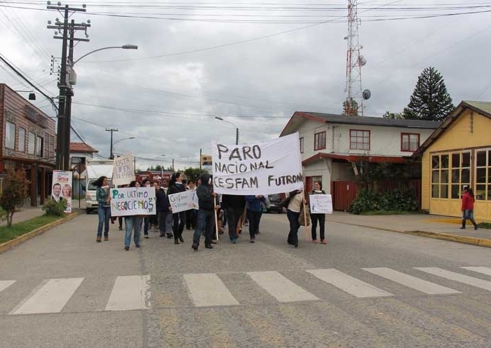 Funcionarios de la salud marcharon por las calles de Futrono