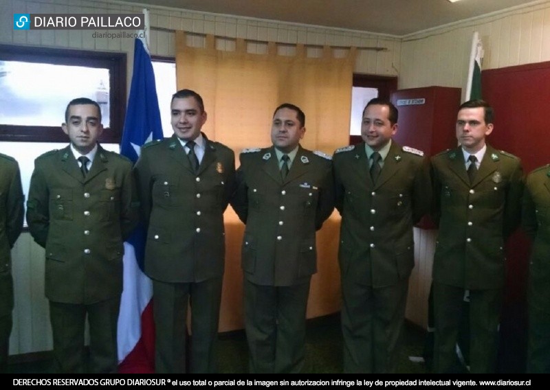 Funcionarios de Carabineros de Paillaco, Pichirropulli, Futrono y Llifén ascendieron de grado