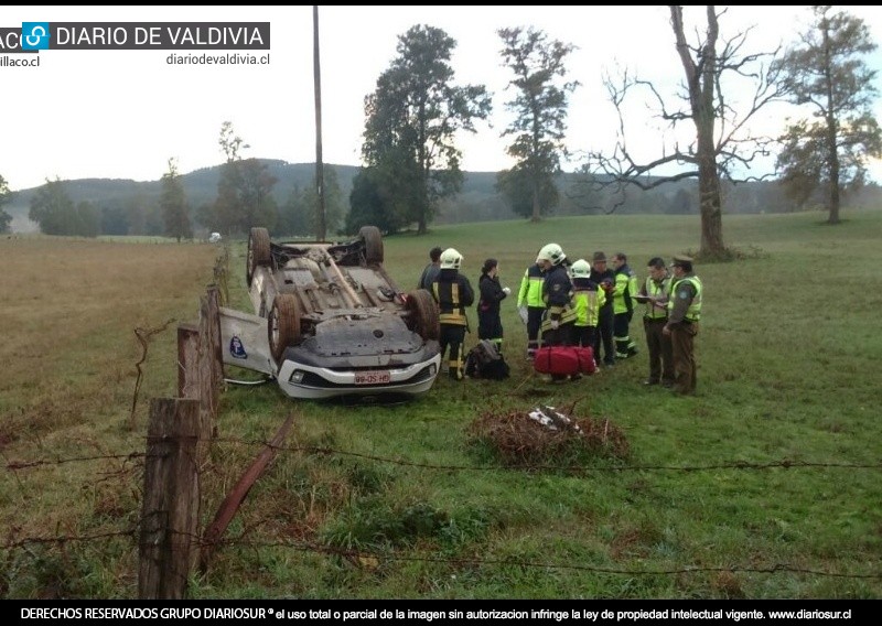Presidente regional de Bomberos sufrió accidente en vehículo institucional
