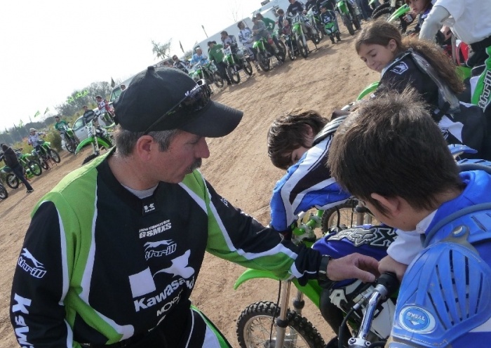 Clínica de Motocross en Paillaco convoca a pilotos de toda la región