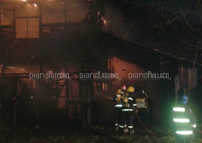 15 millones en pérdidas deja incendio en taller mecánico de calle Caupolicán en Paillaco