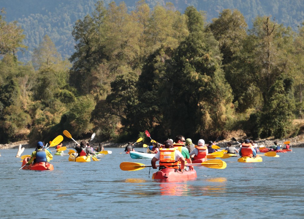 Invitan a sumarse a la bajada en kayak del río Calcurrupe