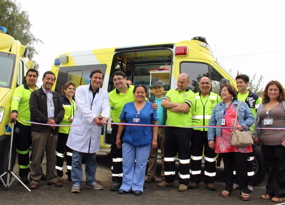 Servicio de Salud  Valdivia entrega Ambulancia todo terreno en Lanco