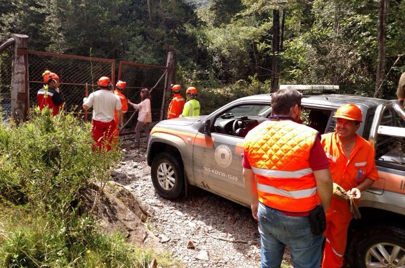 Autoridades rompieron candados y camino al Mocho por Futrono ya es público