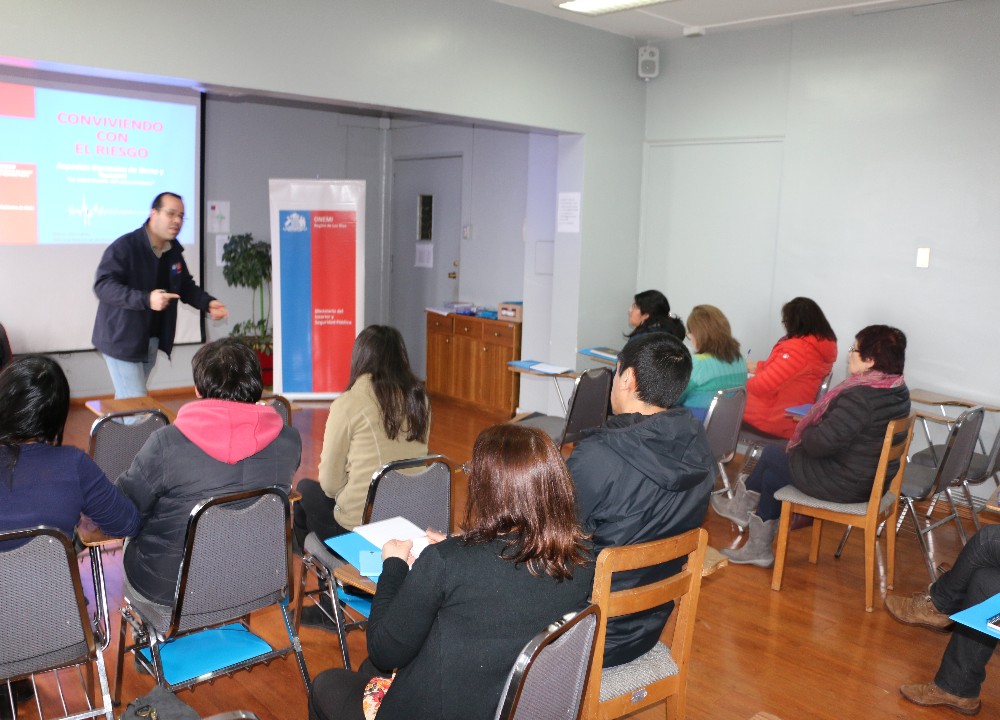 Trabajadores del SSV hacen curso en normas de evacuación y seguridad