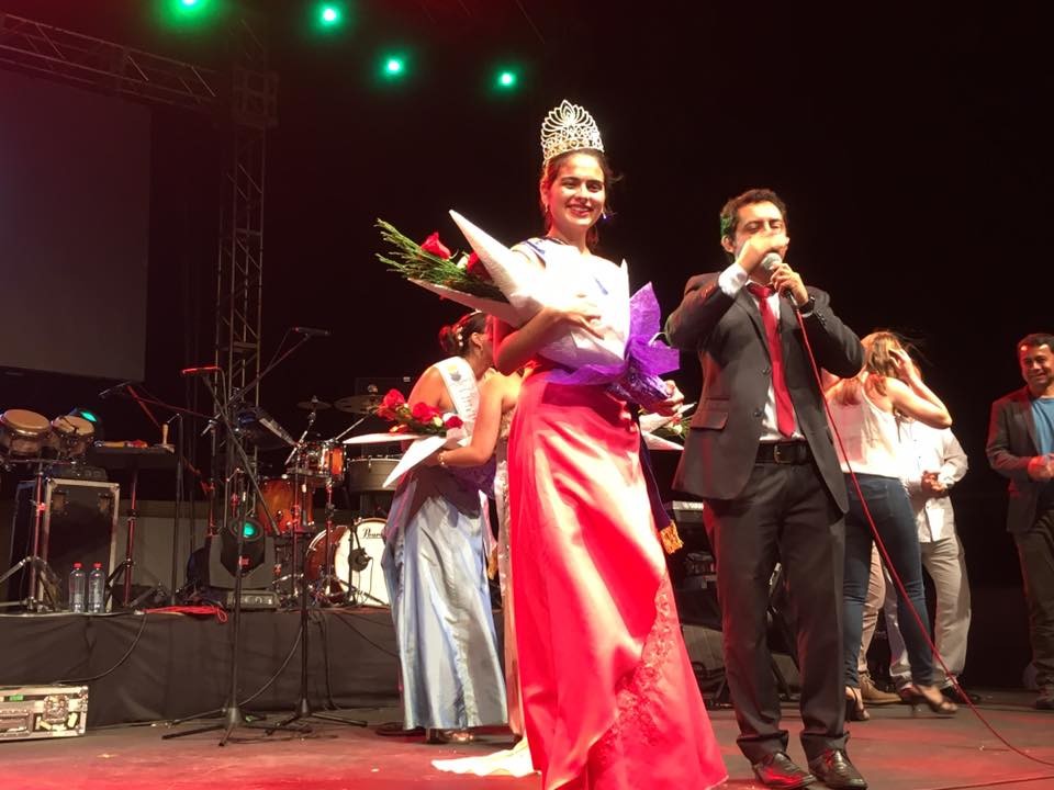 Junto a Noche de Brujas, Lago Ranco coronó a su nueva Reina del Verano 2017