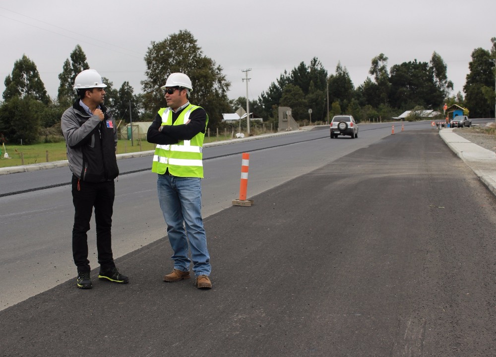 Repavimentación de segundo tramo de Ruta Río Bueno-Cayurruca está en su fase final