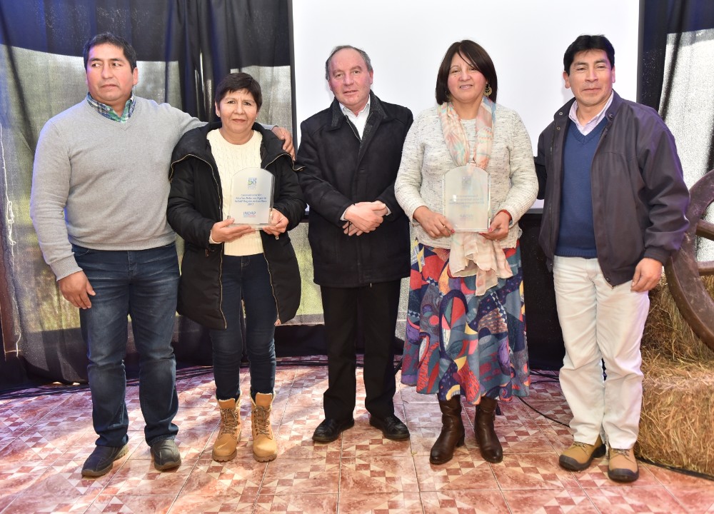 Con entrega de reconocimientos INDAP celebró el Día de las Campesinas y Campesinos