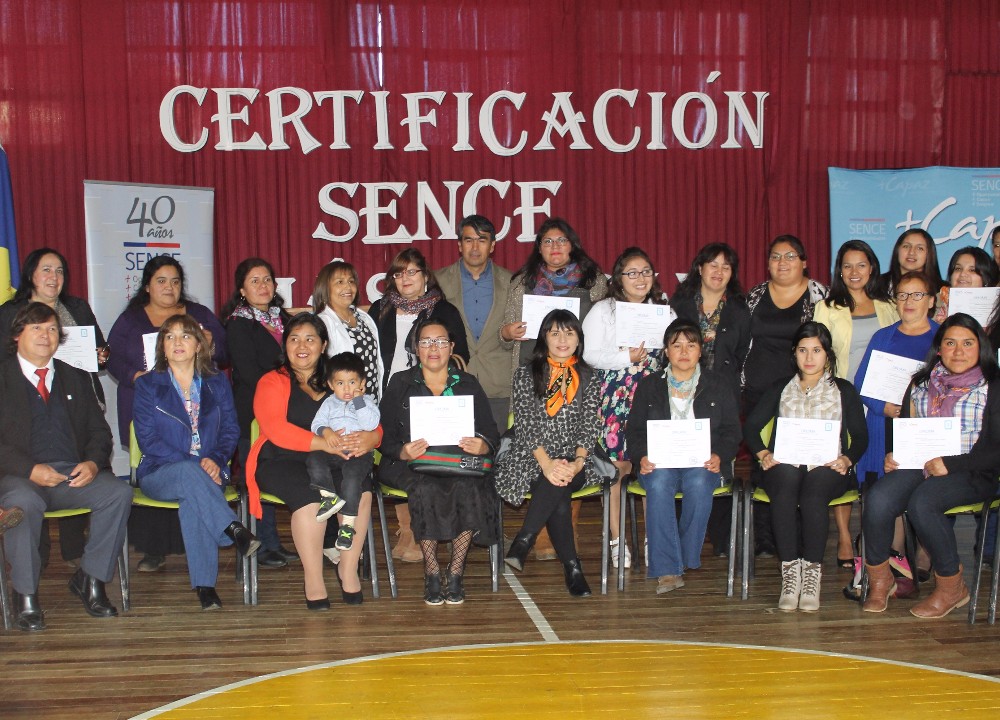 Dos cursos +Capaz egresaron de Liceo Técnico en Futrono