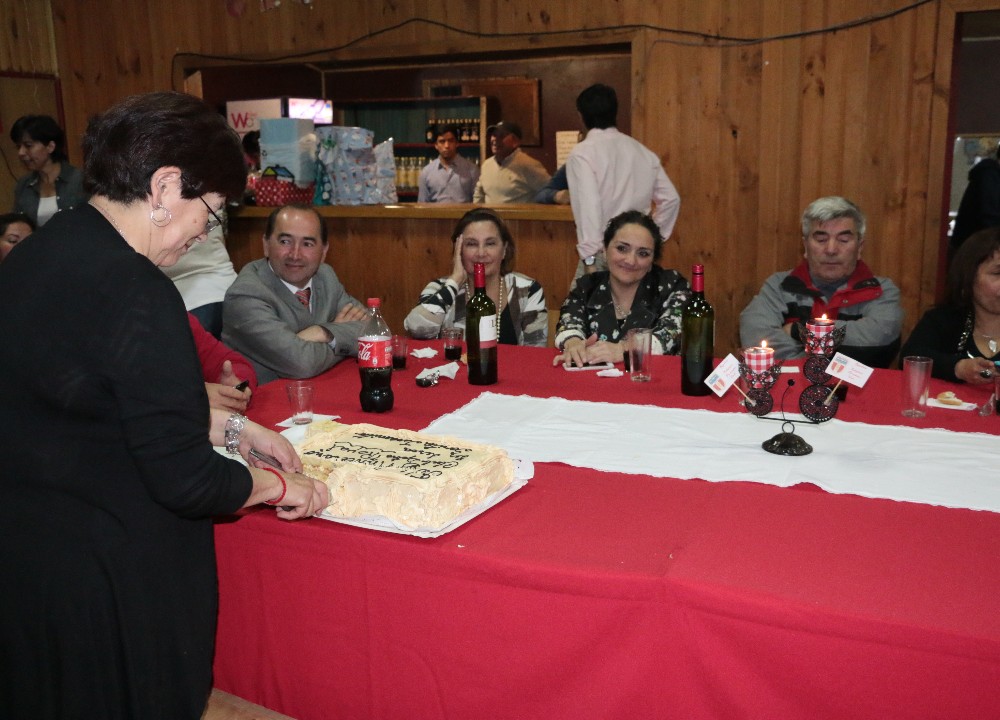 Varias generaciones celebraron los 81 años del Deportivo Royal de Futrono