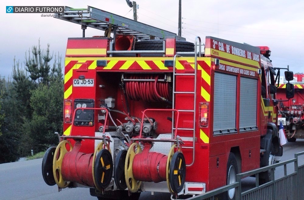 Quema de pastizales en Coique movilizó a Bomberos de Futrono