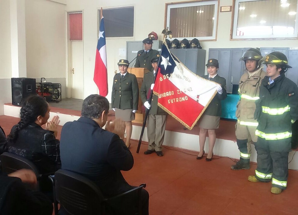 Cuerpo de Bomberos de Futrono conmemoró su 75° aniversario